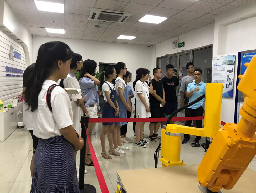 钱柜qg777展厅1.jpg
